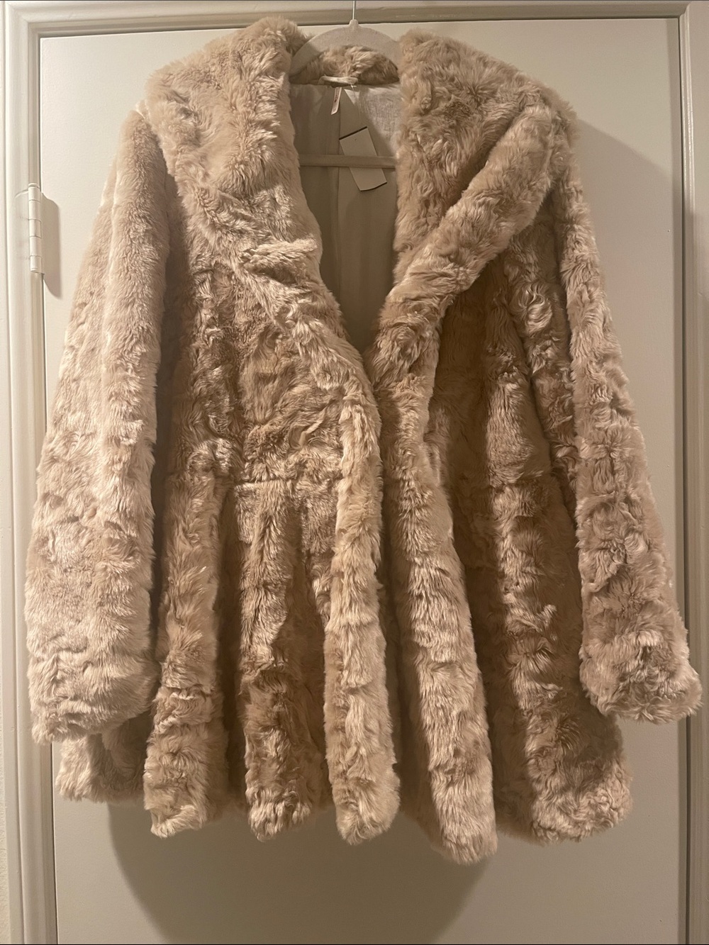 A strong title would be: Free People XS Ivory Faux Fur Plush Teddy Coat Shawl Co